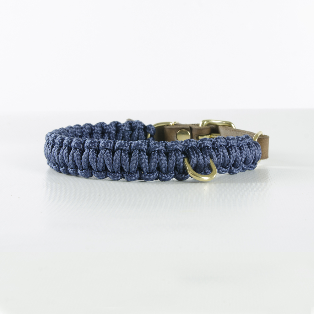 Molly-Stitch-Halsband-Touch-of-Leather-Navy-Gold-Front