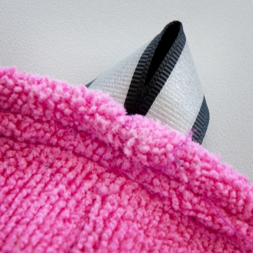 Chilly-Dogs-Bademantel-soaker-robe-Pink-detail-aufhaengelasche2