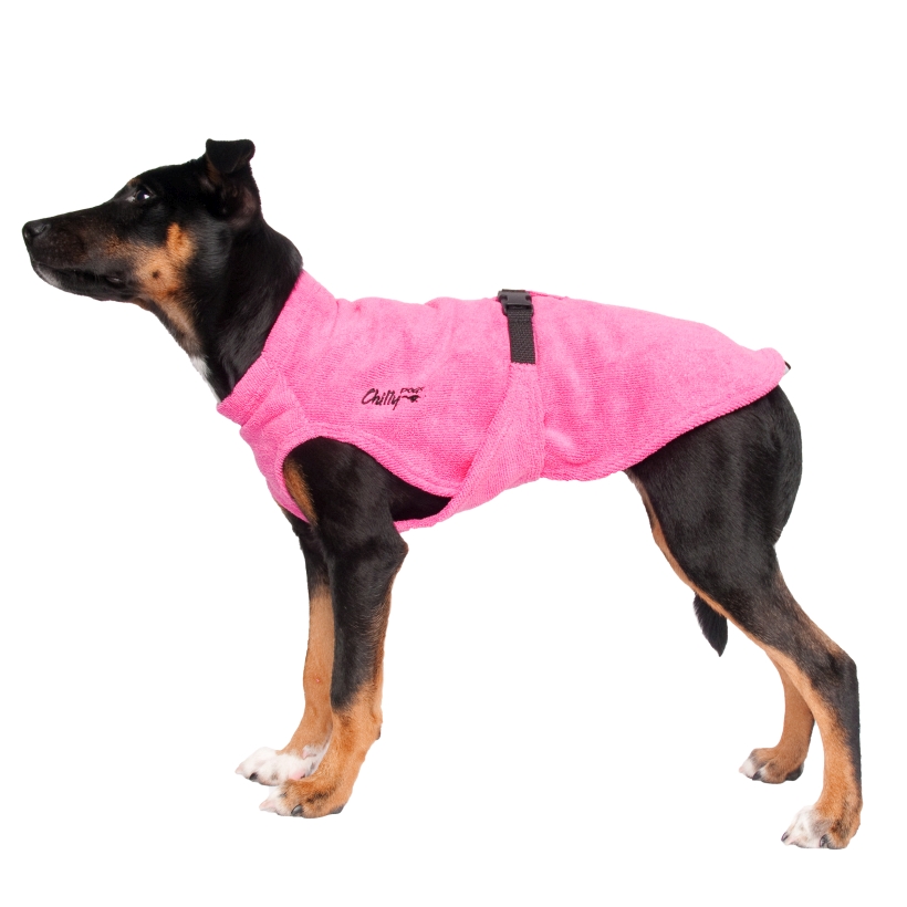 Chilly-Dogs-Bademantel-soaker-robe-Pink-hundewelpe-seitenansicht