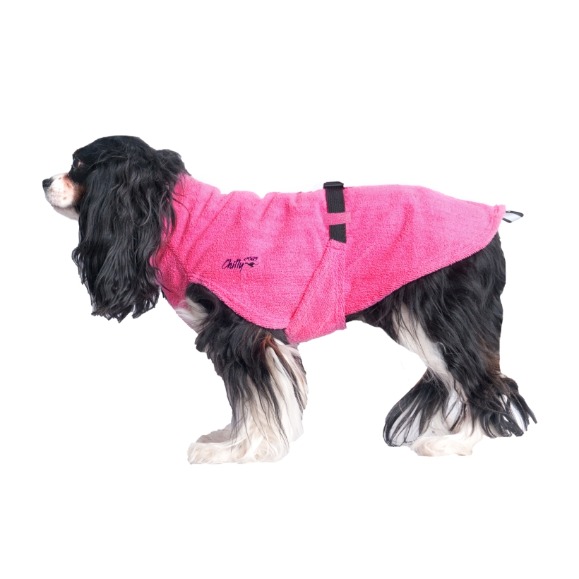 Chilly-Dogs-Bademantel-soaker-robe-Pink-king-charles-seitenansicht